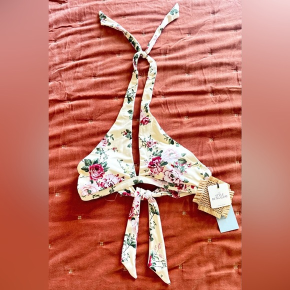 ANTONIO MELANI Floral Cross-Neck Bikini Top - Picture 3 of 5